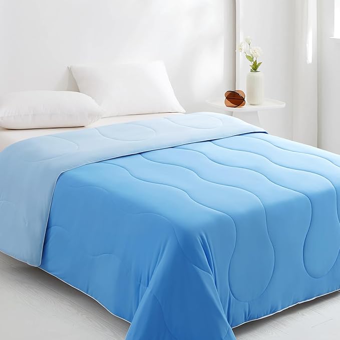EASELAND King Tencel Cooling Comforter for Hot Sleepers - Double-Sided Lightweight and Breathable Fabric for Night Sweats - All Season Cooling Blanket Machine Washable（108x90in, Blue）
