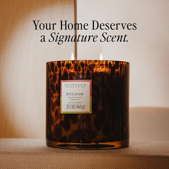 Votivo Red Currant Tortoise Scented Candle | 22.7 oz Soy Wax Blend | Decorative Home Decor Tortoiseshell Pattern | 100 Hour Burn Time