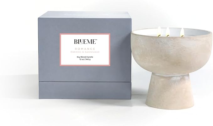 BLUEME Romance - Oakmoss & Sandalwood, Luxury Candle w/Essential Oils, 3 Wick, Hand-Poured Soy, Cotton Wick, Ceramic