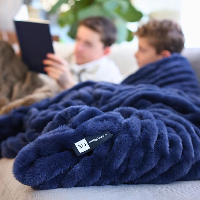 Minky Designs Midnight Horizon Minky Blanket – Ultra Soft Faux Fur Throw Blanket for Couch, Bed & Home – Fluffy, Warm & Luxurious – Chic Collection (Small, 30x36)