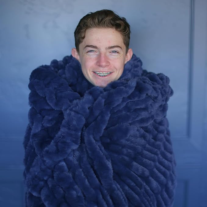 Minky Designs Midnight Horizon Minky Blanket – Ultra Soft Faux Fur Throw Blanket for Couch, Bed & Home – Fluffy, Warm & Luxurious – Chic Collection (Small, 30x36)