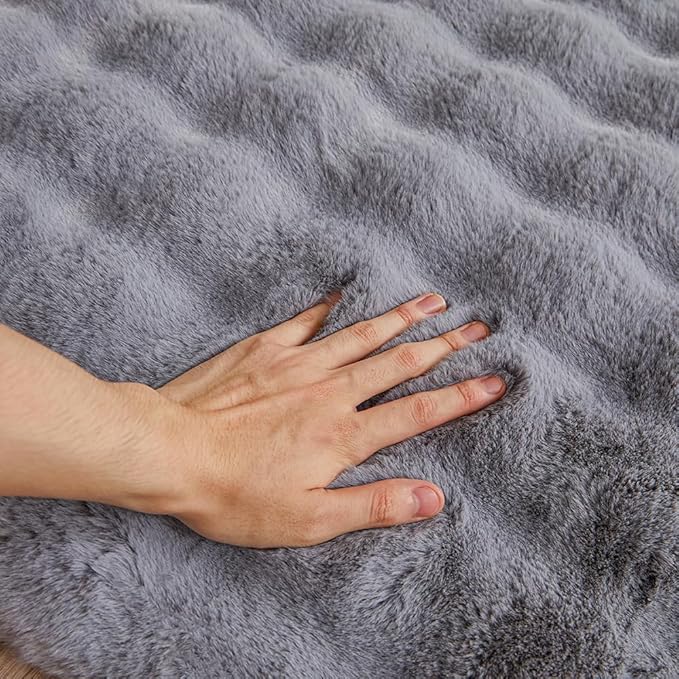 Gray Rabbit Plush Area Rug for Bedroom Living Room Sofa,3'X5' Faux Fur Fluffy Shaggy Rectangular Square Rug for Kids Teen Girls Room,Furry Carpet Rug for Nursery Baby Room Decor for Teenage