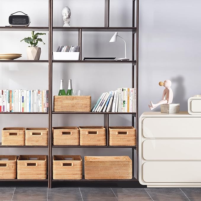 Rattan Basket With Lid, Large Lidded Basket For Storage(15.7" L×11.8"W×6.7"H)