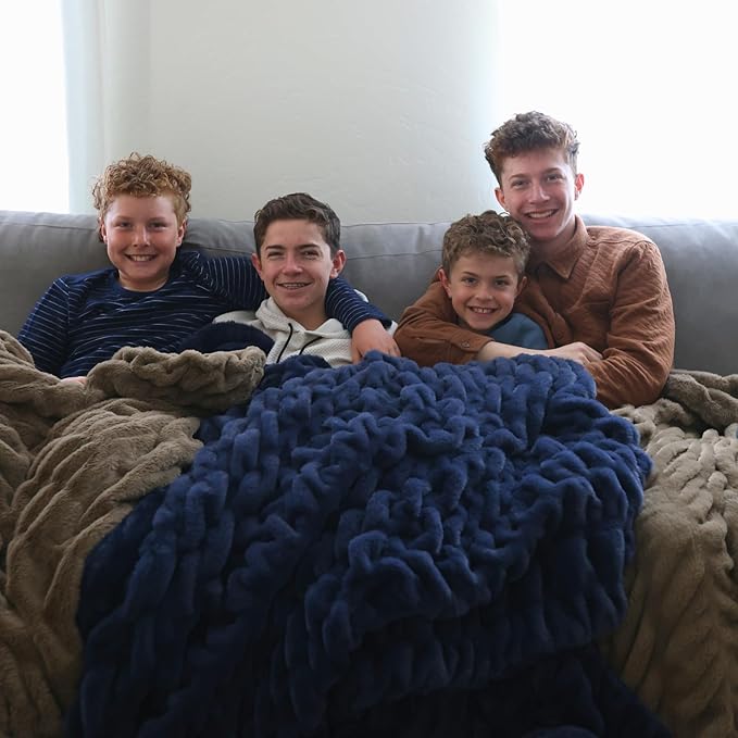 Minky Designs Midnight Horizon Minky Blanket – Ultra Soft Faux Fur Throw Blanket for Couch, Bed & Home – Fluffy, Warm & Luxurious – Chic Collection (Small, 30x36)