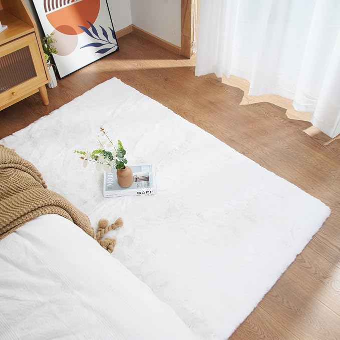 Ghouse Ultra Soft Faux Rabbit Fur Rug 3x5, Machine Washable Area Rugs for Bedroom Fluffy Rugs for Living Room, No-Shedding Carpet Sheepskin Rug White