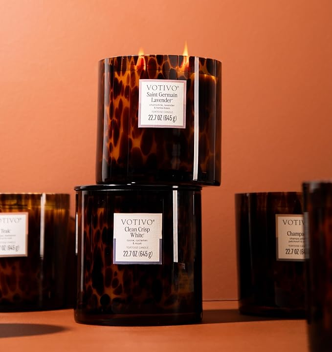 Votivo Clean Crisp White Tortoise Scented Candle | 22.7 oz Soy Wax Blend | Luxurious Cotton Scent | Decorative Home Decor Tortoiseshell Pattern | 100 Hour Burn Time