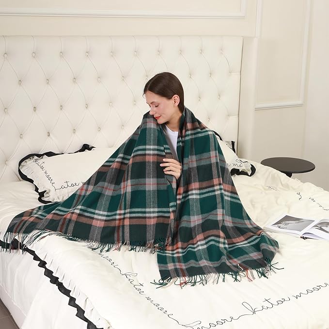 Green Plaid Throw Blanket for Couch,100% Wool Throw Blanket for Home Decor, Soft Lightweight Cozy All Season Decorative Vintage Blankets for Travel,Bed, Sofa, Chair, Outdoor 55"x83"/1.5LBS
