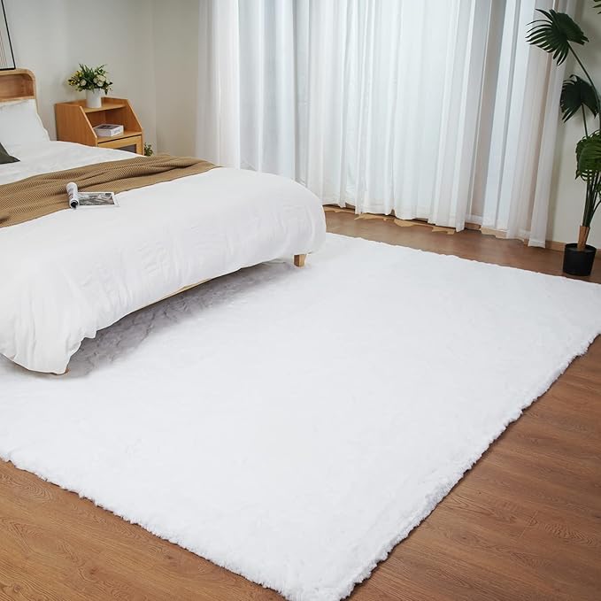 Ghouse White Faux Rabbit Fur Rug 6x9 Machine Washable Area Rugs for Bedroom Fluffy Rugs for Living Room No-Shedding Carpet Sheepskin Rug