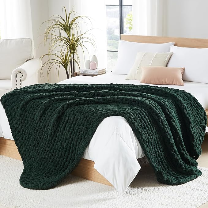 L'AGRATY Chunky Knit Blanket Throw - Soft Chunky Throw Blanket 60x80: 100% Hand Kintted Chenile Crochet Throw Blanket for Couch - Large Cable Knit Chunky Blanket for Home Decor(Olive Green)