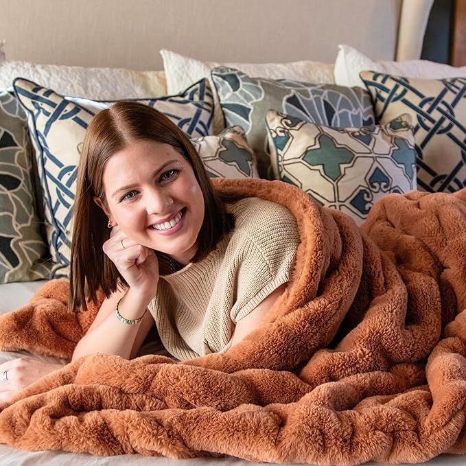 Minky Designs Copper Minky Blanket – Ultra Soft Faux Fur Throw Blanket for Couch, Bed & Home – Fluffy, Warm & Luxurious – Chic Collection (X-Large, 60x84)