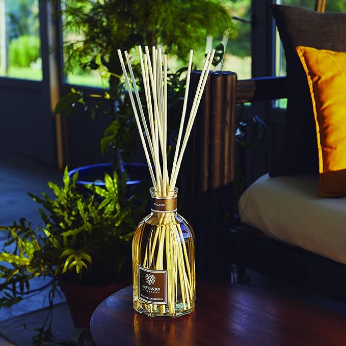 Dr. Vranjes – Milano 500 ml Diffuser + Double Pack of White Sticks (3 Pieces Bundle) – Luxury Home Fragrance, Made in Italy, Main Scent: Patchouli, Pepper, Sandalwood (500 ml)