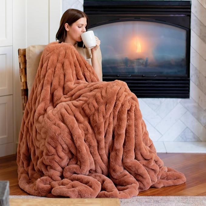 Minky Designs Copper Minky Blanket – Ultra Soft Faux Fur Throw Blanket for Couch, Bed & Home – Fluffy, Warm & Luxurious – Chic Collection (X-Large, 60x84)