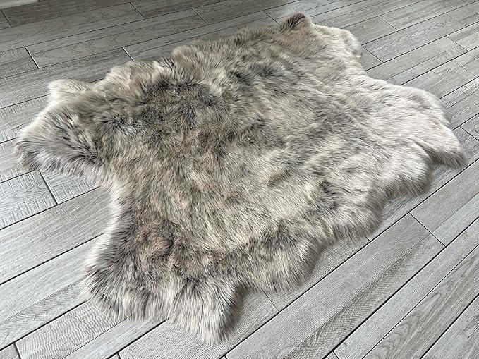 Free Shape Luxury Soft Fluffy Shag Area Rug Single Quarto 4 Pelts 4'x6',120x180 cm - Vegan Fur Ultra Soft Indoor Carpet Nursery Rugs for Bedroom Home Decor, Brown with Beige Tips