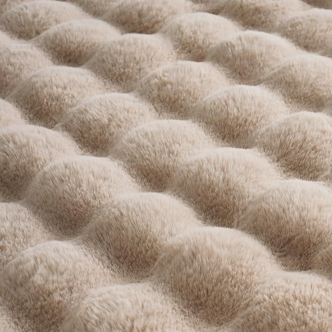 BENVWE Faux Fur Throw Blanket for Couch - Cozy Fuzzy Soft Plush Fluffy Thick Luxury Minky Bubble Blanket for Living Room Home Decor- Mothers Day Birthday Gifts for Women, Beige, 51" x 63"
